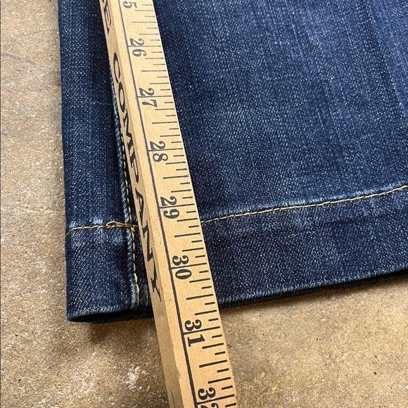 Express Dark Blue Eva Fit and Flare trouser Jeans
Size: 10s (See measurement) - Picture 7 of 9